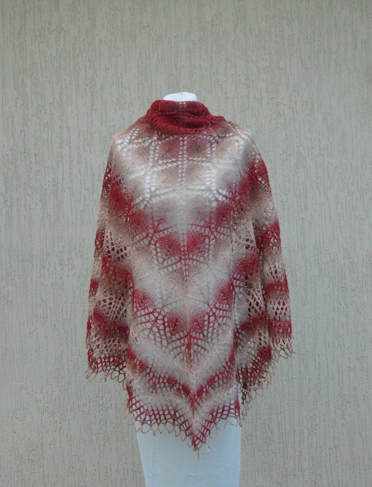 Dunkelrot Grauer Lace Handgestrickter Schal von adinaboutique