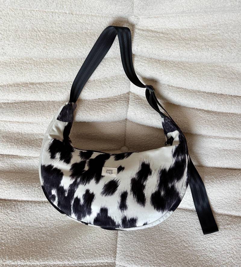 Crossbody Tasche Cow Print | Moon Bag Kuhfellimitat Halbmond Crossbody - & Handtasche Mit Verstellbarem Gurt Animal Vegan Crossbody Tasche Cow Print | Moon Bag Kuhfellimitat Halbmond Crossbody - & Handtasche Mit Verstellbarem Gurt Animal Vegan von aenybags