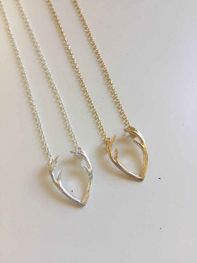 Geweihkette | Vergoldete Und Versilberte Rustikaler Berg Charm von afdgifts