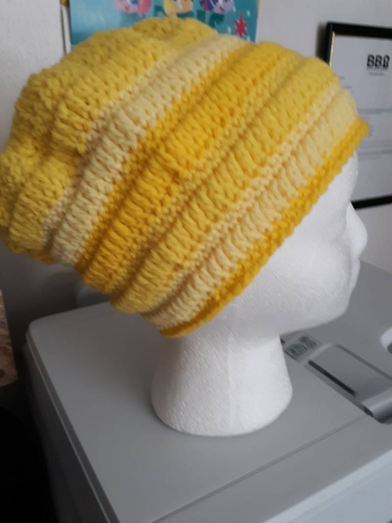 Gelb - Handgehäkelte Beanie von afghansbyeunice
