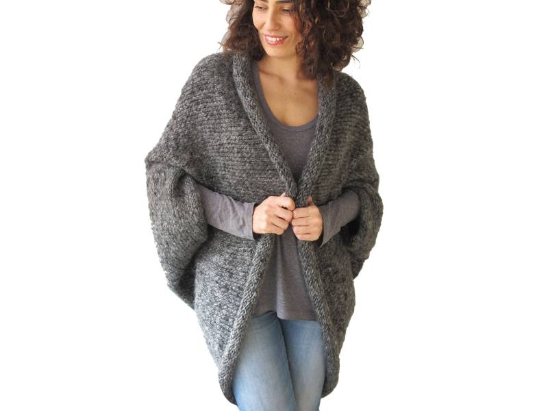 Plus Größe Dunkel Grau Wolle Hand Gestrickt Poncho von afra
