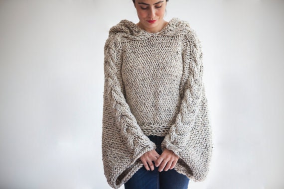 Tweed Beige Engel Pullover Capalet Mit Kapuze - Over Size Plus Zopfmuster Von Afra von afra