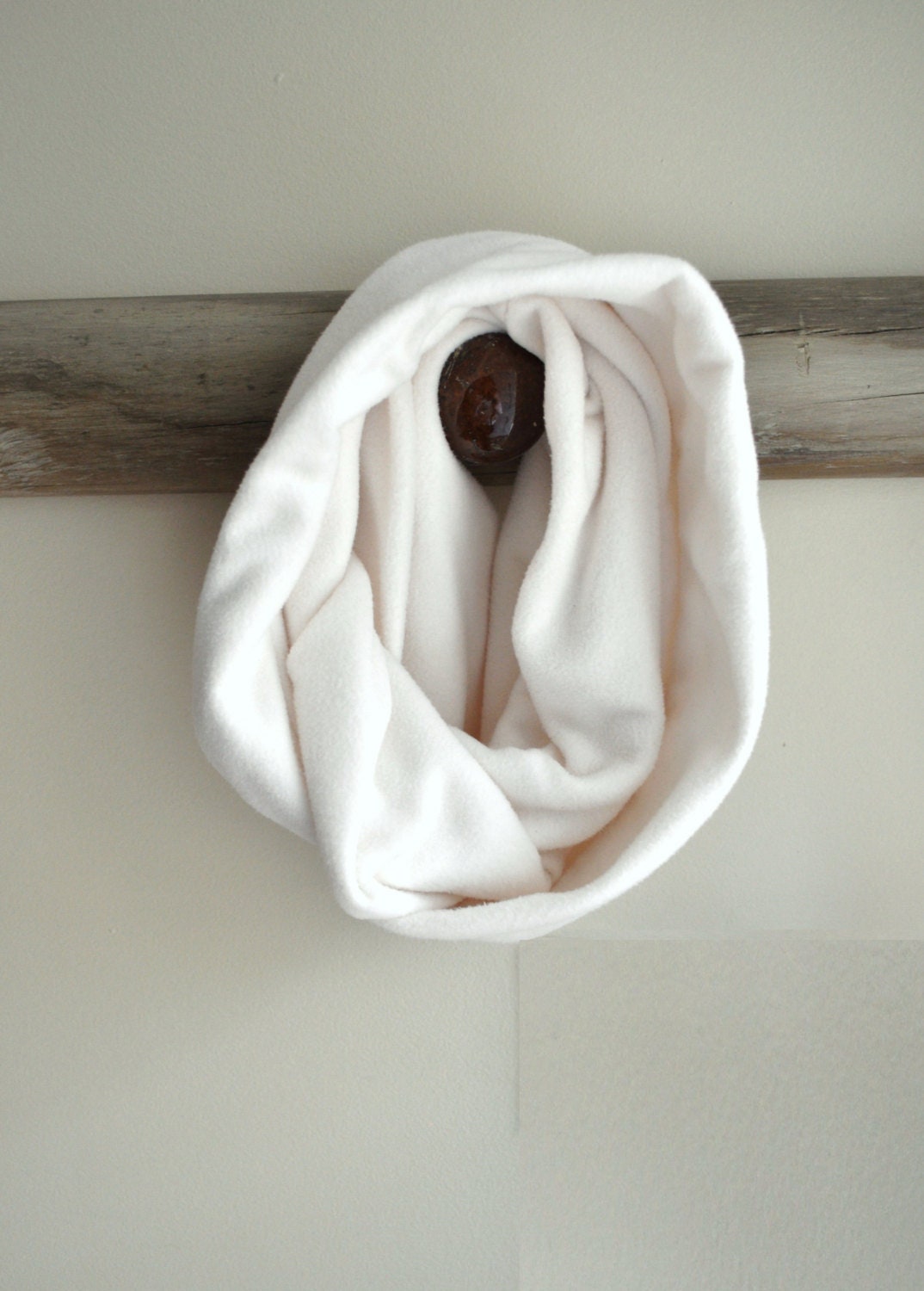 Winter-Weißer Fleece-Unendlichkeitsschal, Kreisschal Winter-Weißer Fleece-Unendlichkeitsschal, Kreisschal von aftertheZ