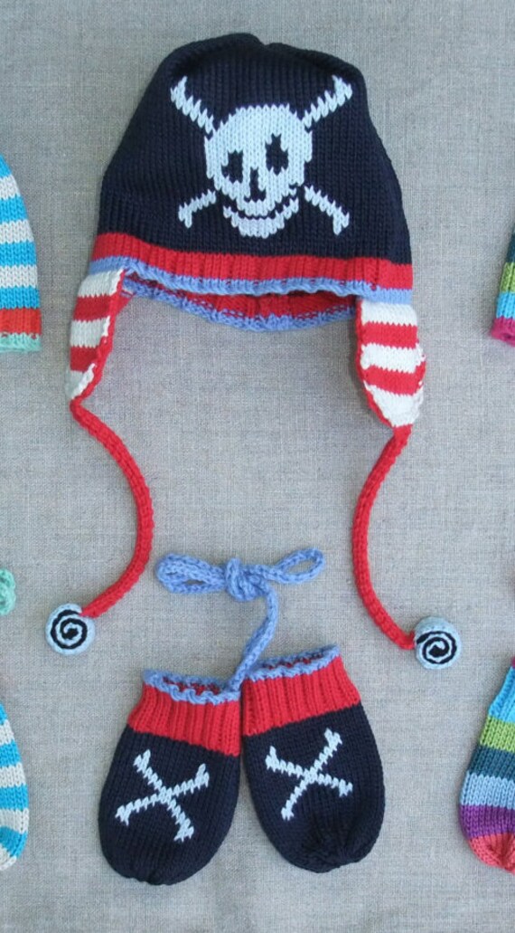 Totenkopf Aus Baumwolle Gestrickte Mütze & Separate Handschuhe von ahawkinsknitwear