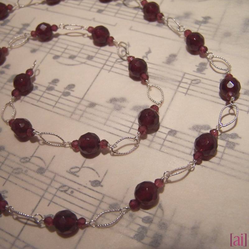 Daria - Granat Halskette von aileen