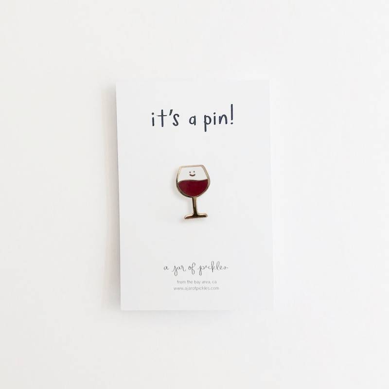 Weinglas Pin von ajarofpickles