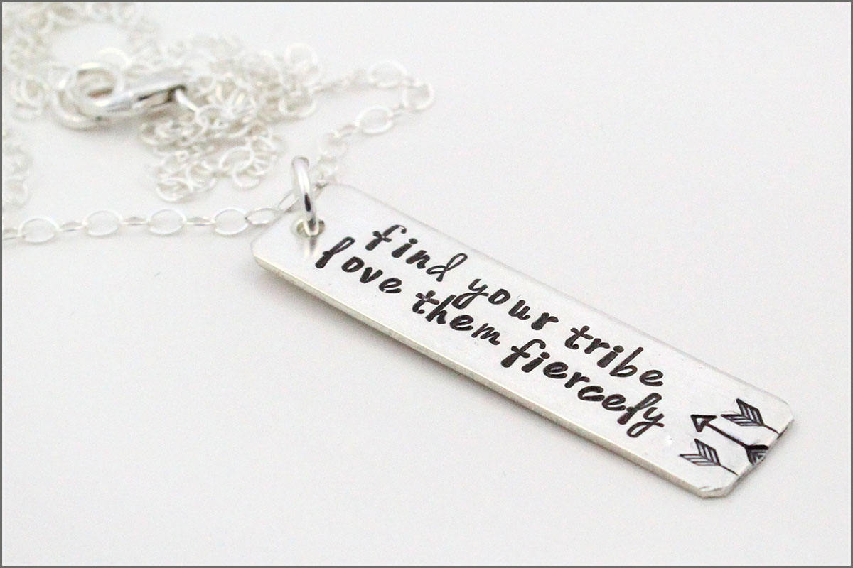 Personalisierte Sterling Silber Kette Finde Deinen Stamm, Pfeil Charm von akaoriginals