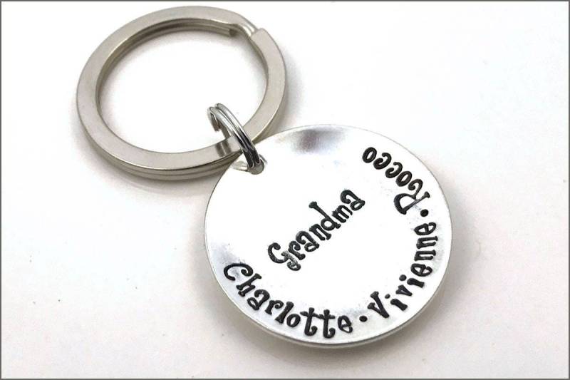sterling Silber Oma Keychain Personalisierte Enkel Namen von akaoriginals