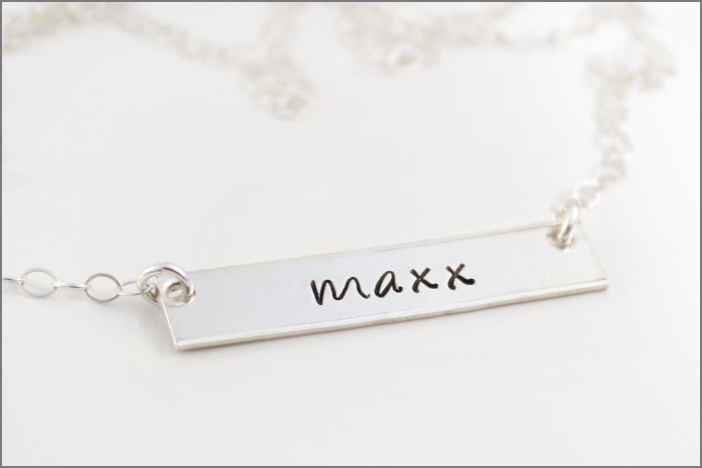 Personalisierte Bar Halskette Name Sterlingsilber Mama Geschenk von akaoriginals