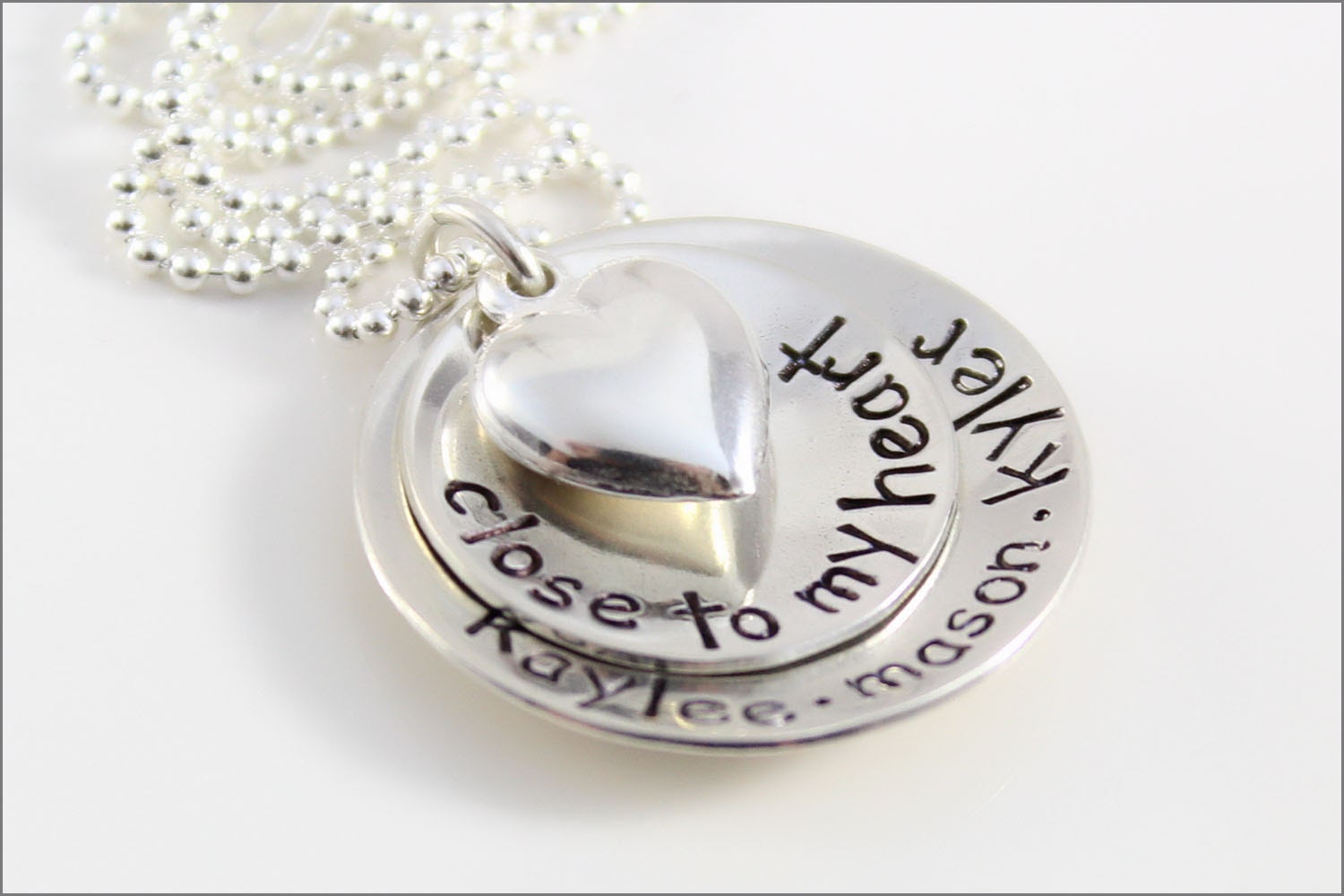 Personalisierte Sterling Silber Herz Halskette Benutzerdefinierte Namen Schmuck von akaoriginals