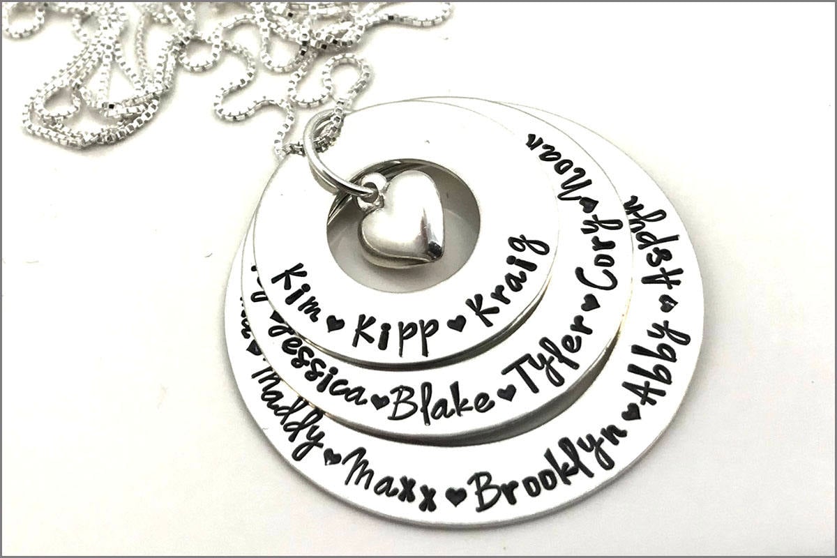 Personalisierte Sterling Silber Oma Halskette Gestempelt Name Waschmaschinen, Puffy Herz von akaoriginals