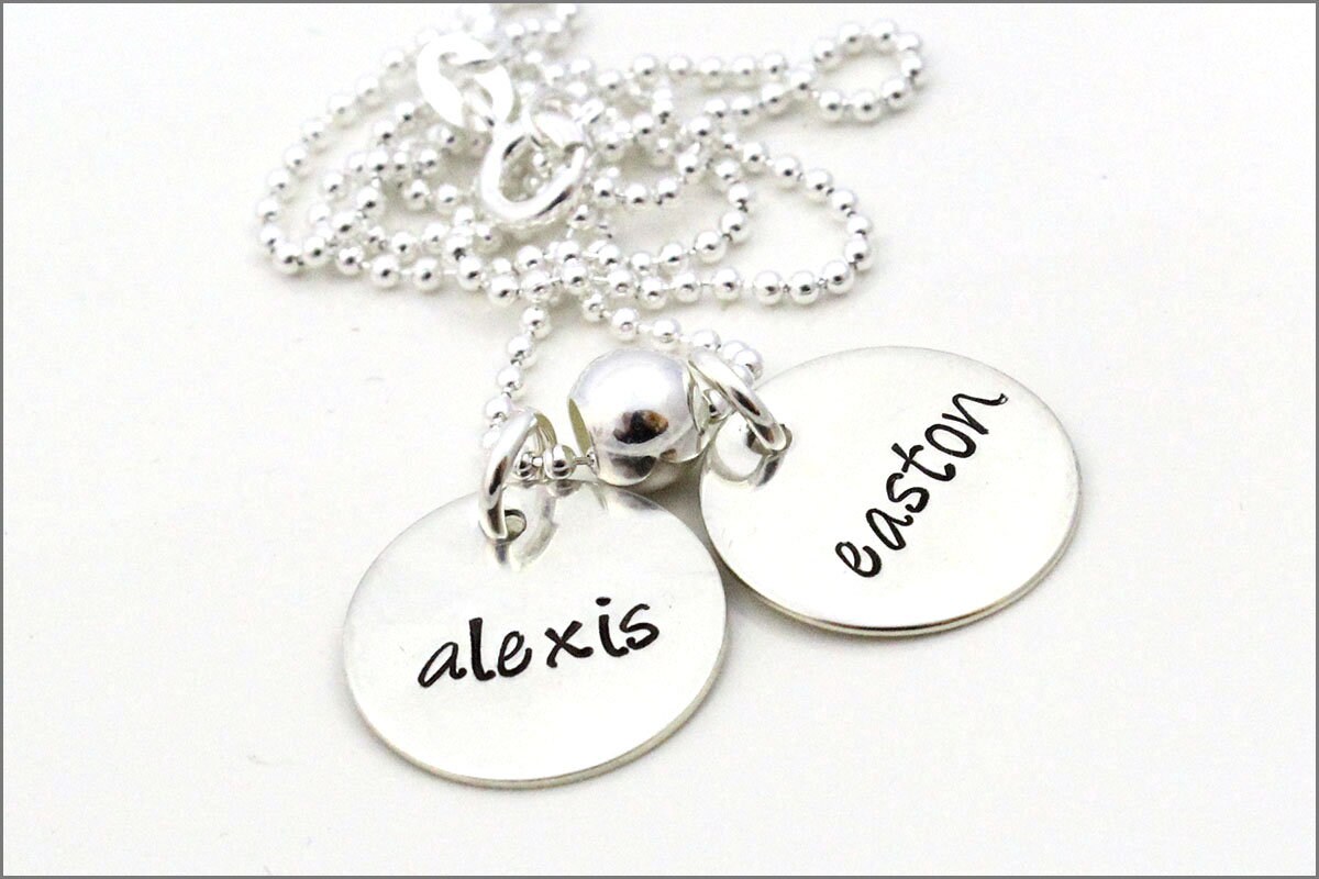 Personalisierte Sterling Silber Zwei Name Disc Halskette Mom Schmuck von akaoriginals