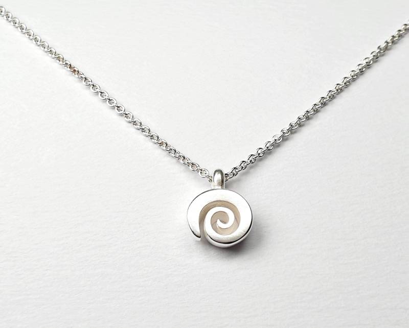 Spirale Schnecke Anhänger Klein Und Massiv, 925 Silber Mit Ankerkette von akashaaurum