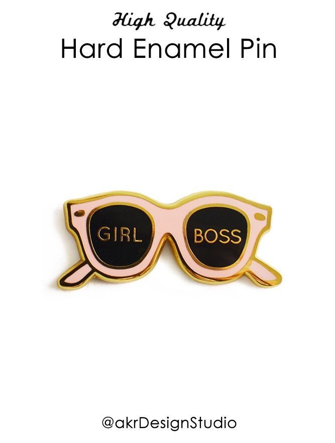Girl Boss Emaille Pin/Feminist Geschenk Für Chef Best Friend Lady Babe Fashion Power Mitarbeiter Pink Girl Boss Emaille Pin/Feminist Geschenk Für Chef Best Friend Lady Babe Fashion Power Mitarbeiter Pink von akrDesignStudio