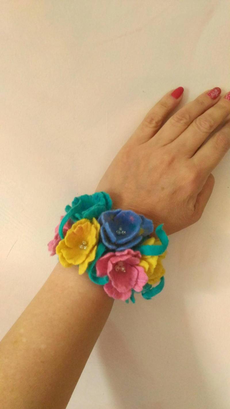 Türkis Blumen Manschette Filz Bündchen Jeweiry Armband Handarbeit Wolle Geschenk Für Frauen Gefilzte von alLjubava