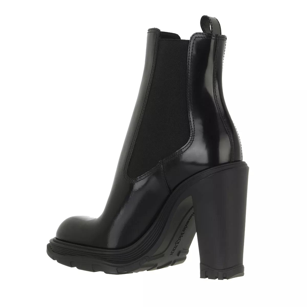 Alexander McQueen Boots & Stiefeletten - Tread Heeled Chelsea Boot - Gr. 39 (EU) - in Schwarz - für Damen von alexander mcqueen