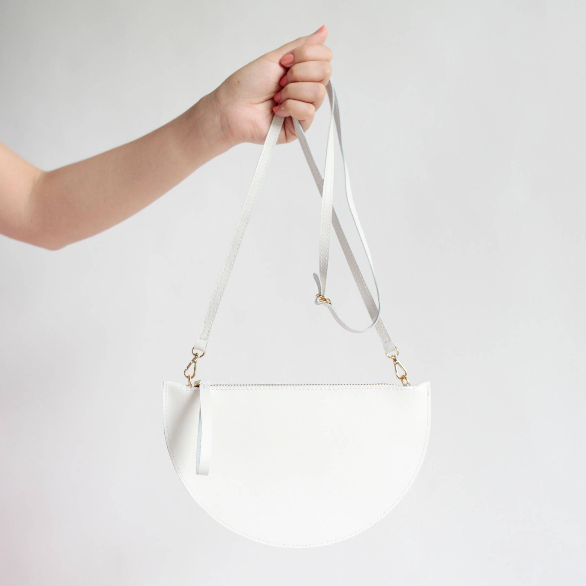 Halbmondclutch Mini Off White, Schultertasche, Clutch, Wristlet, Handtasche, Brauttasche von alexbender