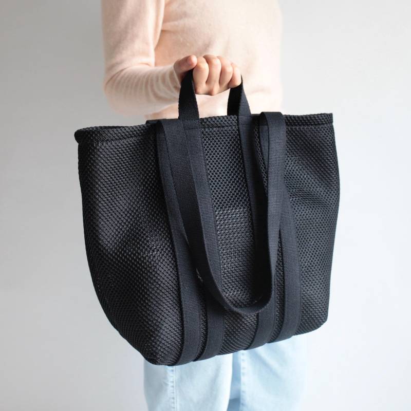 Riesen Shopper 3D Mesh Schwarz Handgefertigte Schultertasche von alexbender