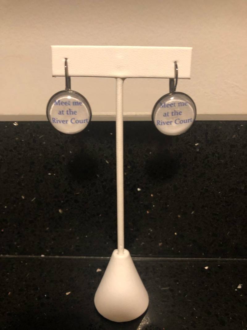 Ein Baum Hill River Gericht Ohrringe von alicornforyou