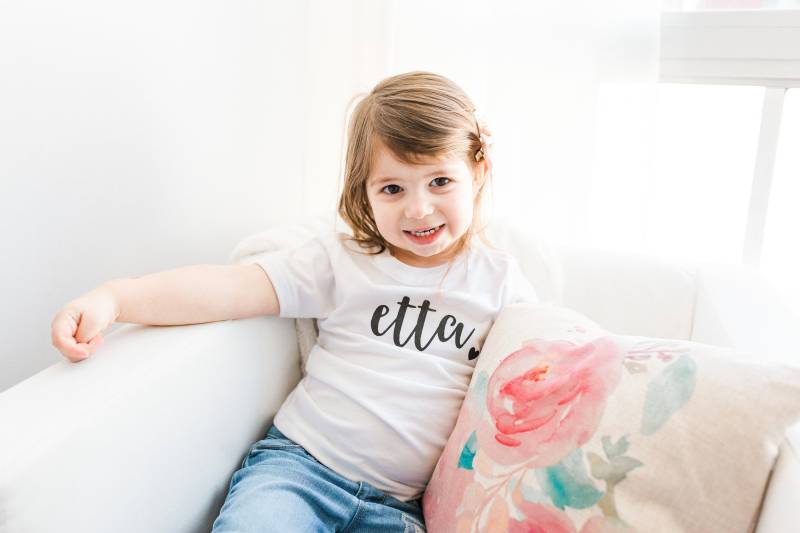 Mädchen Personalisiert "Name" Bio-Baumwollshirt von alifesheloves