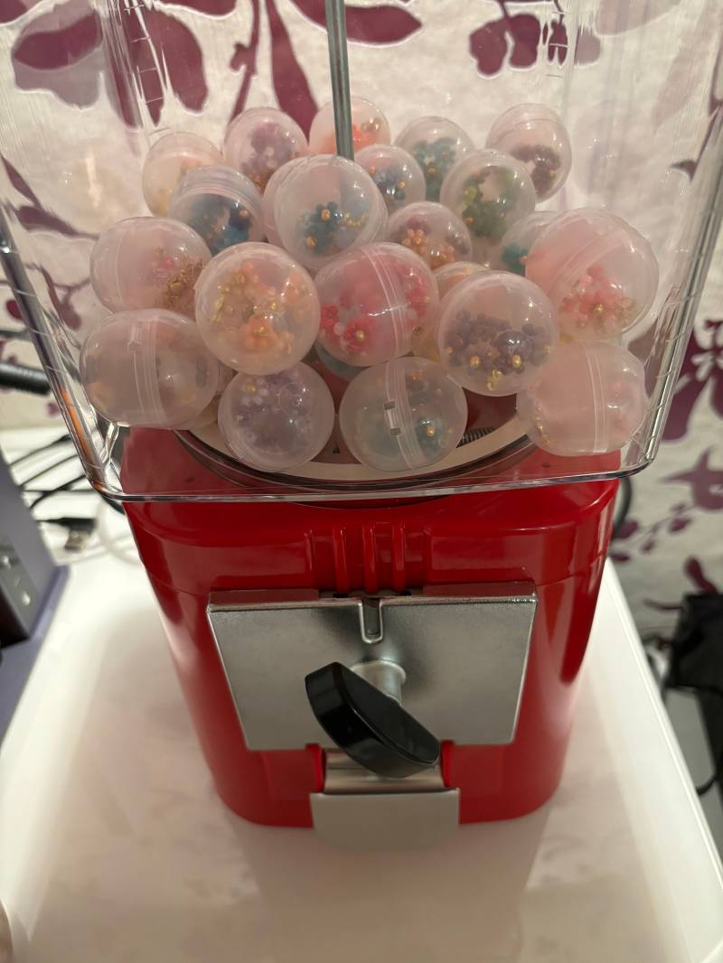 Mystery Kapsel Blümchenarmband - Automat Mystery Kapsel Blümchenarmband - Automat von alinacharmshop