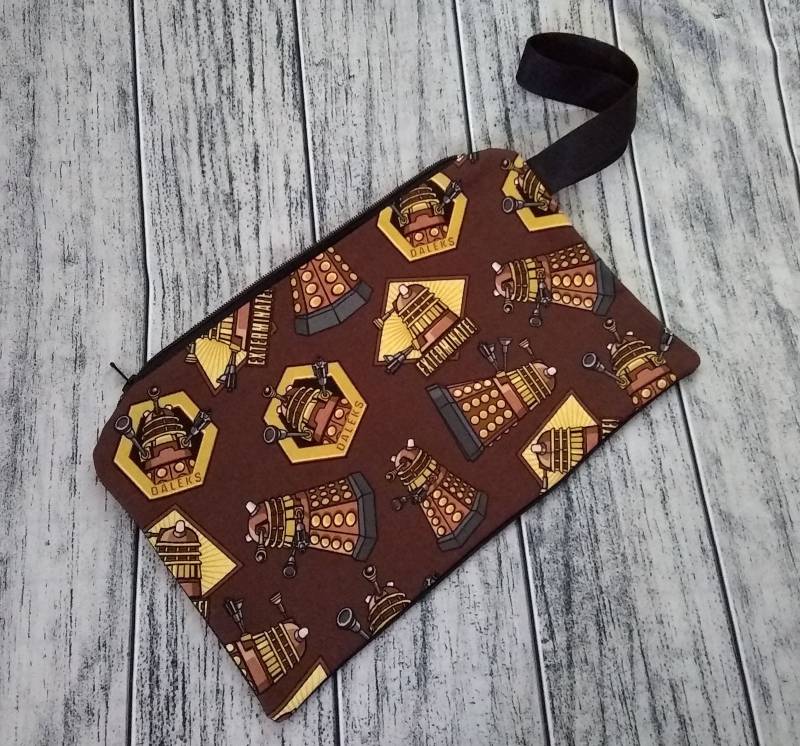 Dalek Armband Clutch Tasche Geldbörse Handmade, Um Zu Bestellen von alittlegeekybags