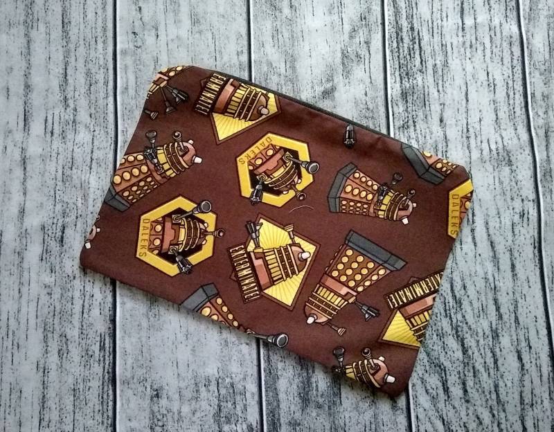 Dalek Doctor Who Poly Mesh Reißverschluss Beutel Kosmetik Make-Up Tasche Auf Bestellung Handgefertigt von alittlegeekybags