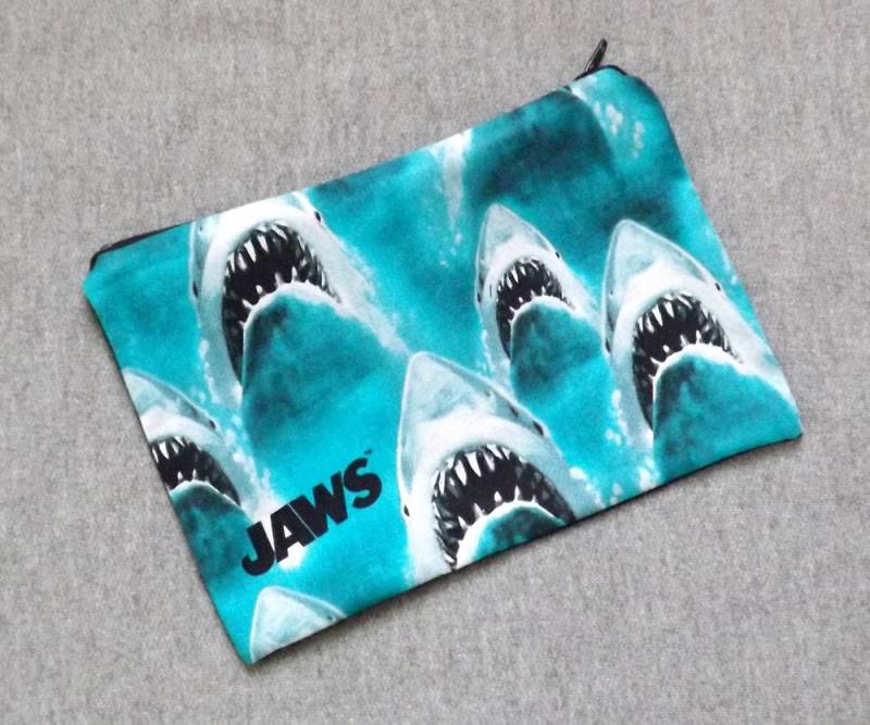 Jaws Poly Mesh Reißverschluss Beutel Kosmetik Make-Up Tasche Auf Bestellung Handgefertigt von alittlegeekybags