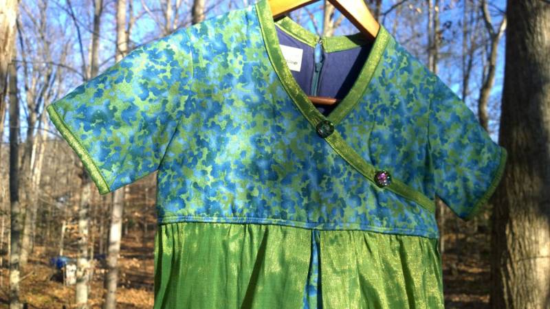 Batik Green Girls Dress von allearthlings