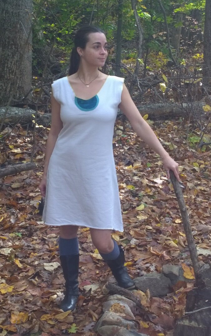 Lieblingskleid in Creme & Wachsen Mondausschnitt Bio-Baumwolle von allearthlings