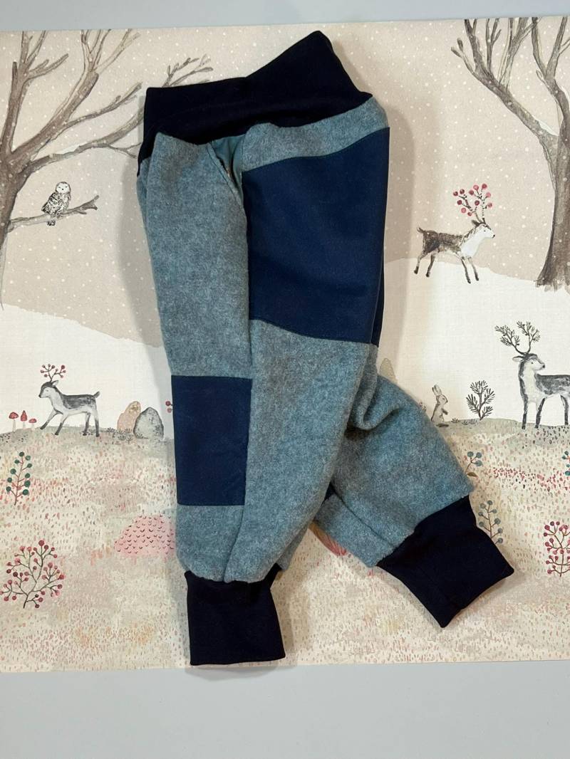 Wollwalk Outdoorhose Mit Oilskin Knie Und Po Nässeschutz Gr. 74-128 von allerhandarbeit