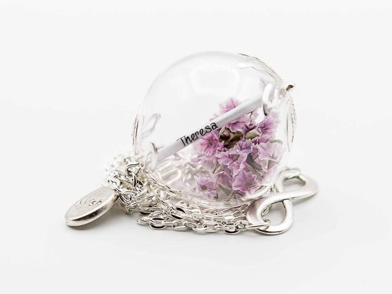 Kette Mit Namen Und Wunschfüllung von allerleibesonderes