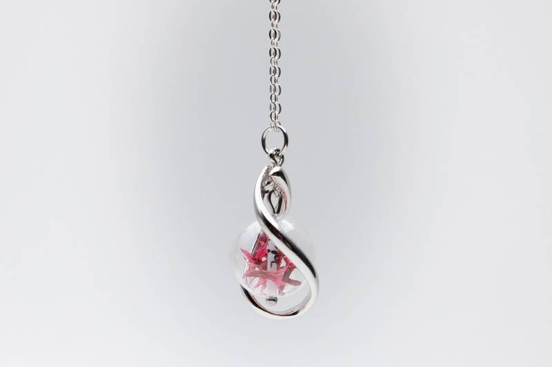 Namenskette Mit Wunschfüllung Pusteblumen Namenskette Mit Wunschfüllung Pusteblumen von allerleibesonderes