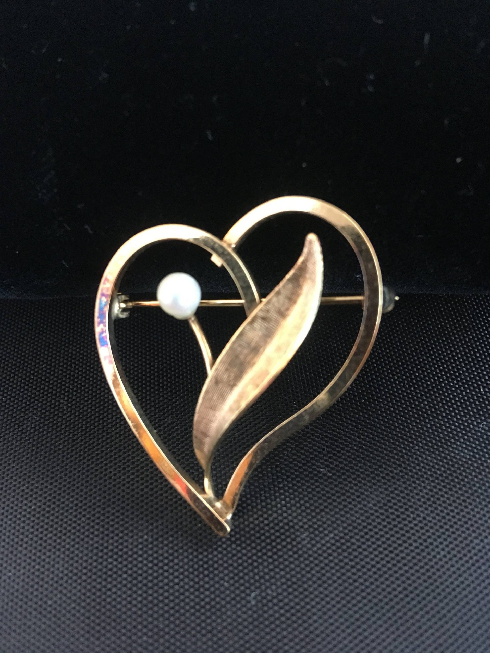 Vintage Van Dell Herz Perle Weiße Anstecknadel Gold Filled Um 1970S Valentine von alliesvintagealley