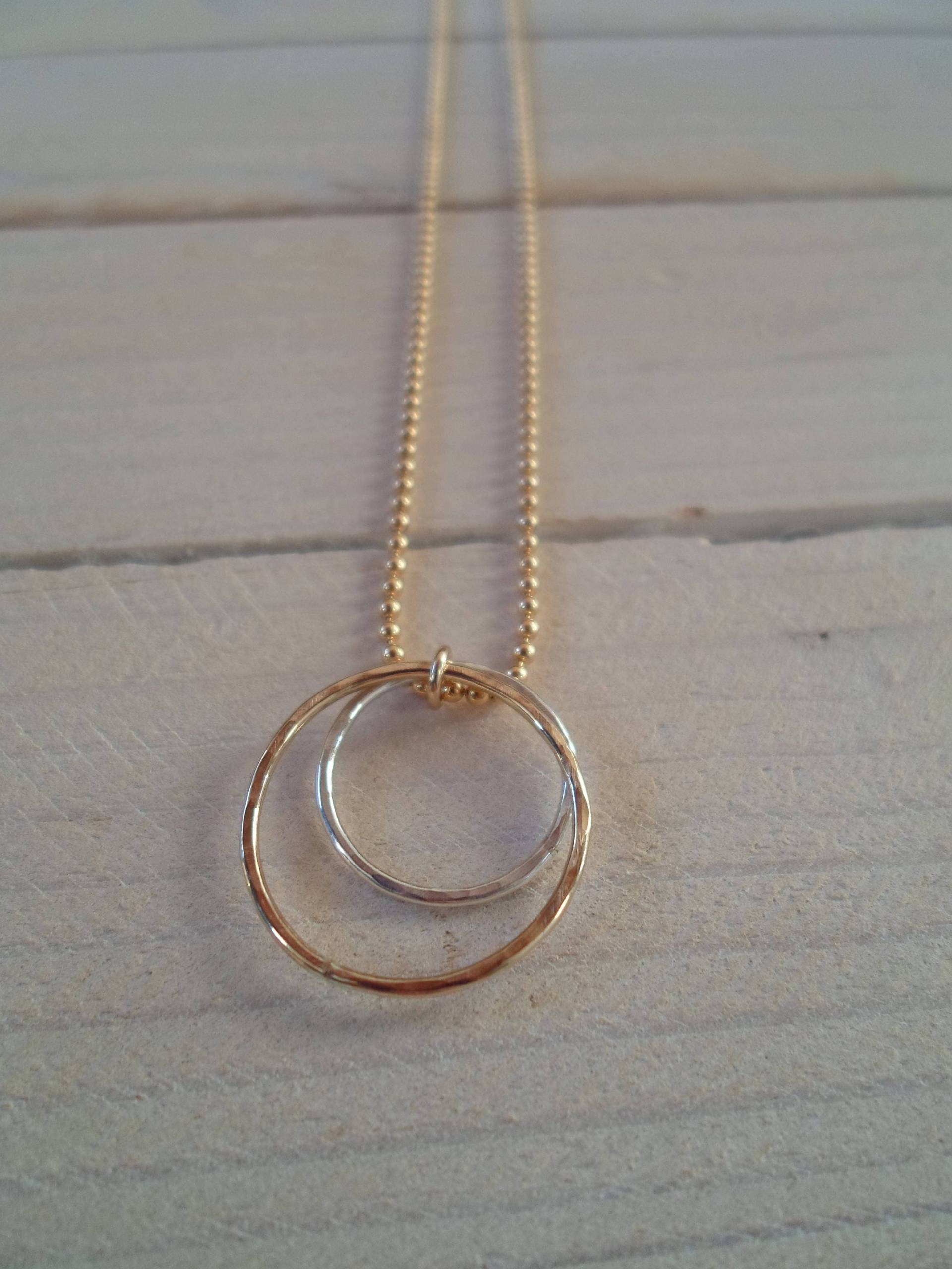 Doppel Hoop Ring Halskette Doppel Hoop Ring Halskette von allkStore