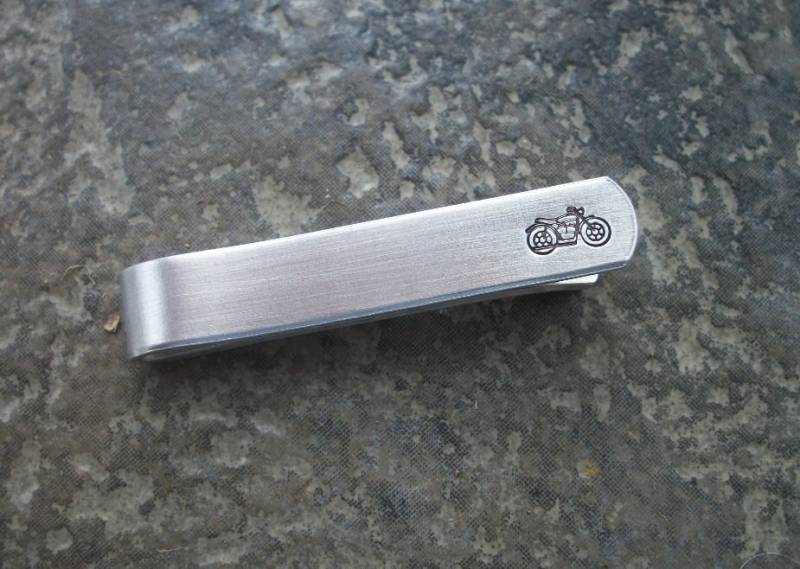 Motorrad Aluminium Krawattenklammer/- Hochzeitsfeier Trauzeuge Geschenk Kann Auch Personalisiert Werden Motorrad Aluminium Krawattenklammer/- Hochzeitsfeier Trauzeuge Geschenk Kann Auch Personalisiert Werden von allstrungout1