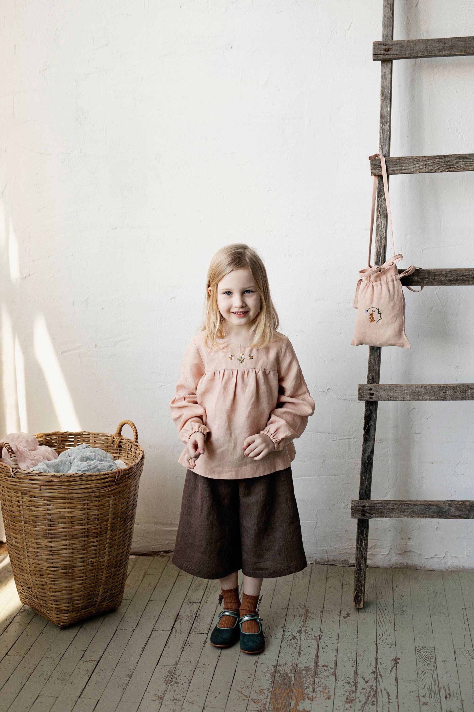 Cacao Short Culottes, Unisex Leinen Verschiedene Stickereien, Hosen Kinder, Mädchen, Jungen von allthebeautifullinen