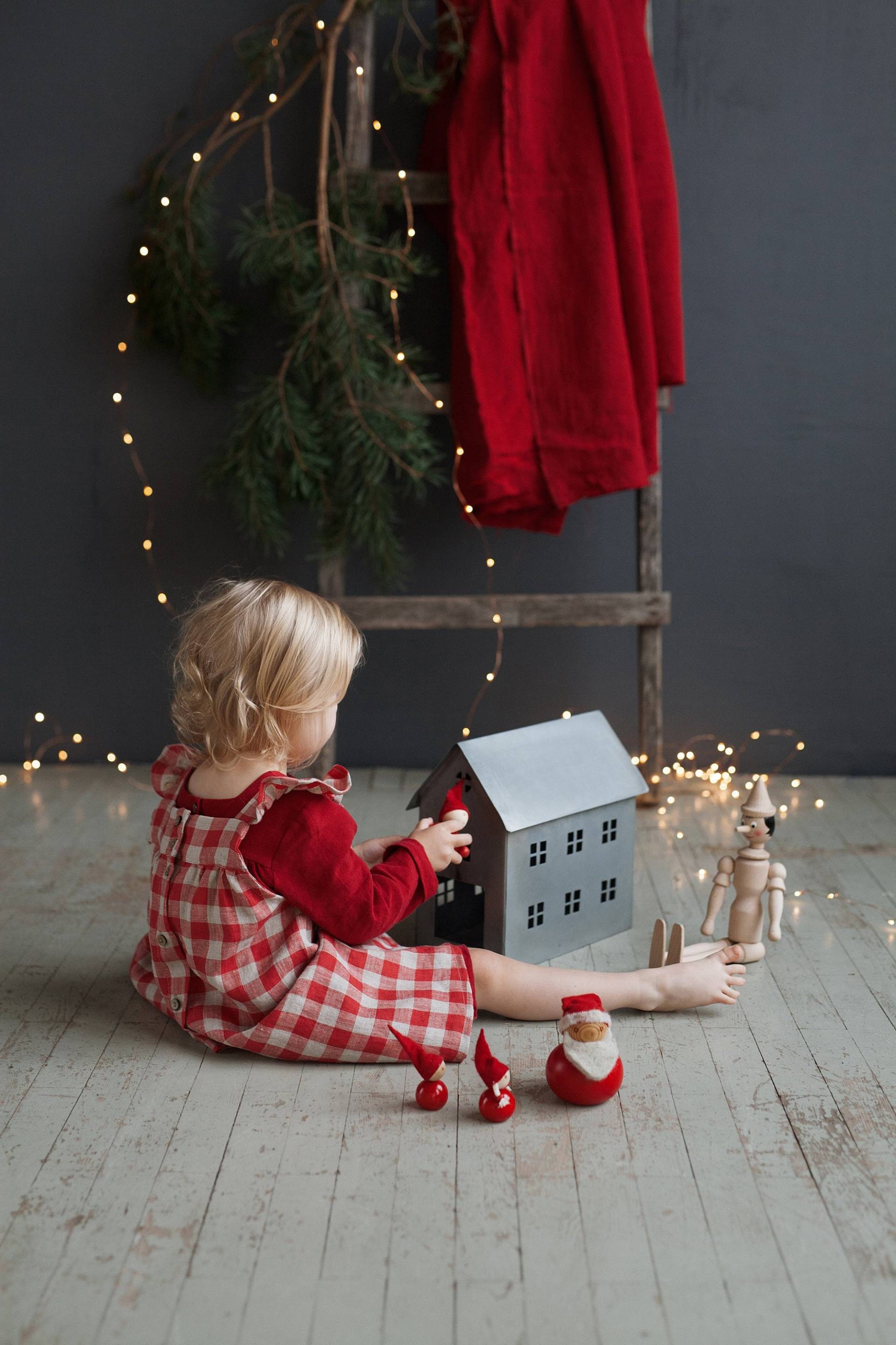 Garten Lange Festliche Schürze, Kariertes Mädchenkleid, Leinen Babykleid, Trägerkleid, Blumenmädchenkleid, Kleid Mädchen von allthebeautifullinen