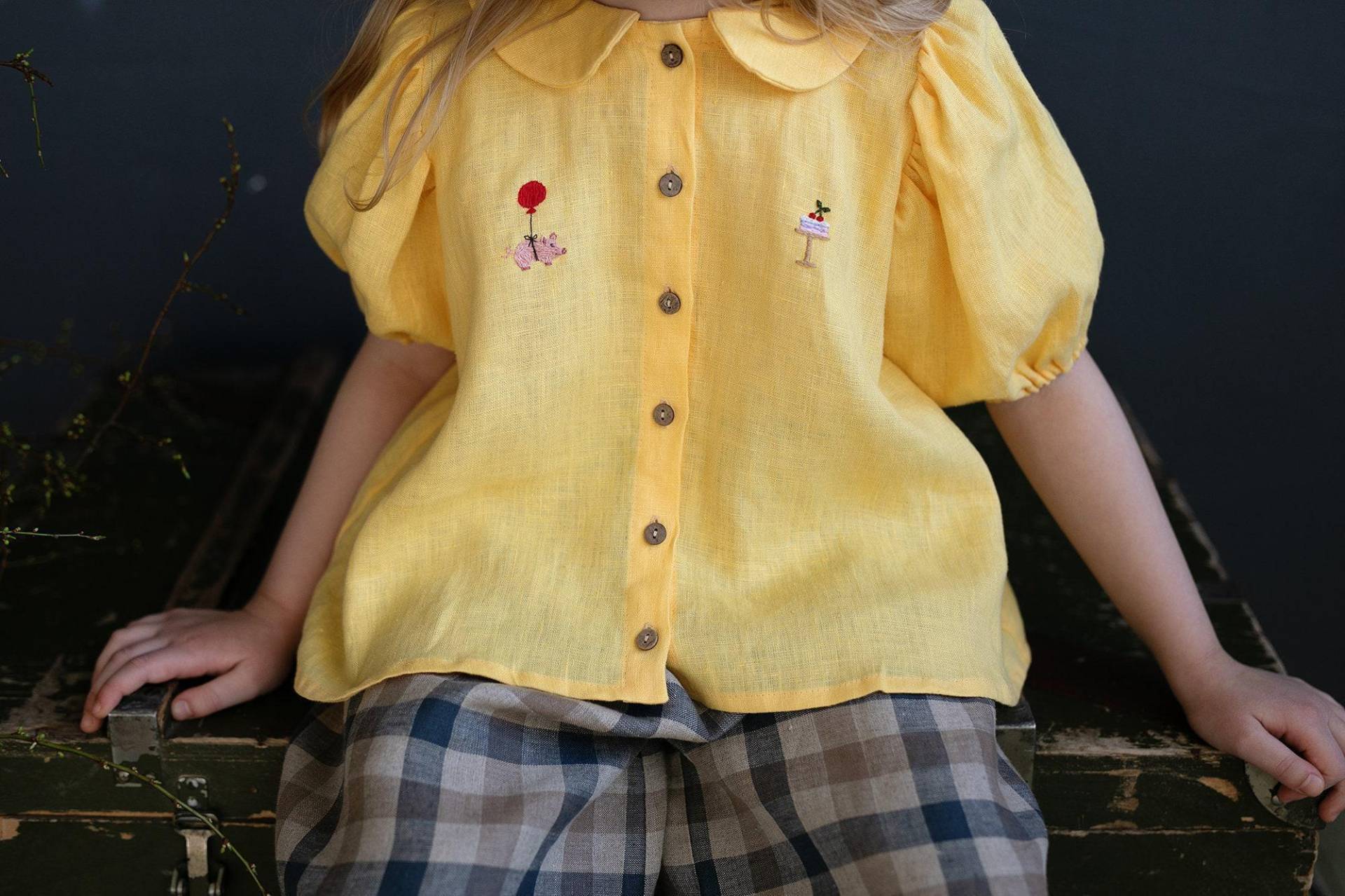 Gelbes Candy Hemd Leinen Mädchen Tunika von allthebeautifullinen