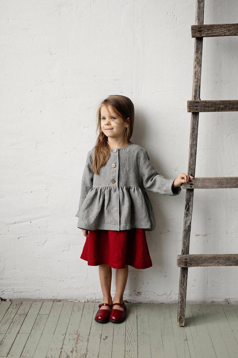 Gestreifte Leinen-Rüschenjacke Vintage-Inspirierter Kindermantel von allthebeautifullinen