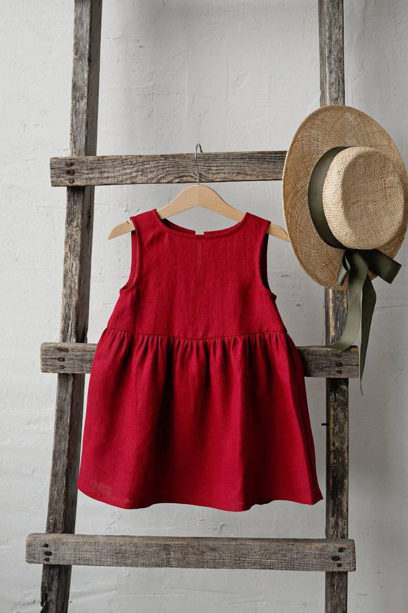Cherry Leinen Smock Dress Besticktes Ärmelloses Sommerkleid von allthebeautifullinen