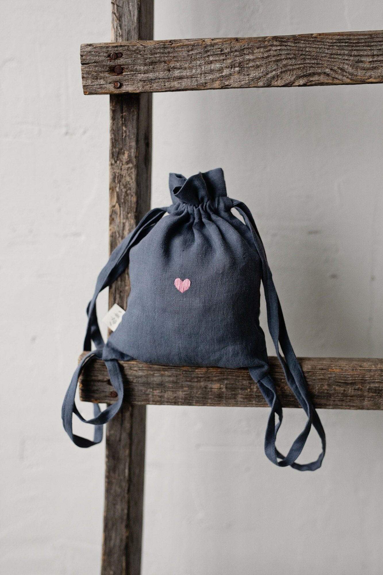 Leinen Rucksack, Verschiedene Farben, Rosa Herz Stickerei, Kinder Rucksäcke Für Kinder, Spielzeug Aufbewahrungstasche, Baby Tasche, Geschenk von allthebeautifullinen