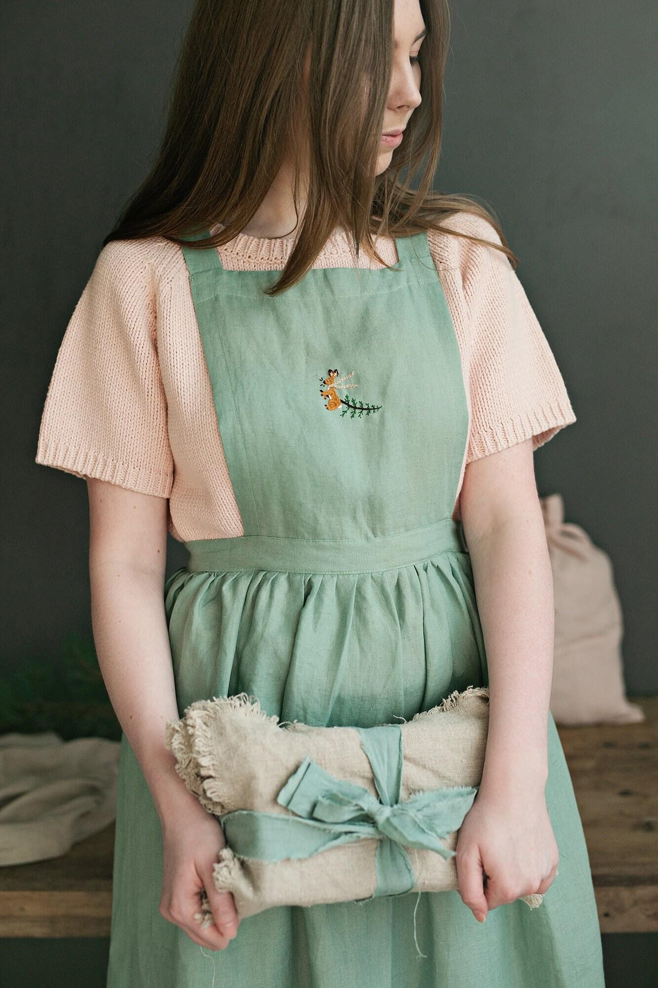 Mint Weihnachten Midi Kreuz Zurück Schürze, Leinen Weihnachtsschürze, Personalisiertes Geschenk, Schürze Für Frauen, Weihnachtsgeschenk von allthebeautifullinen