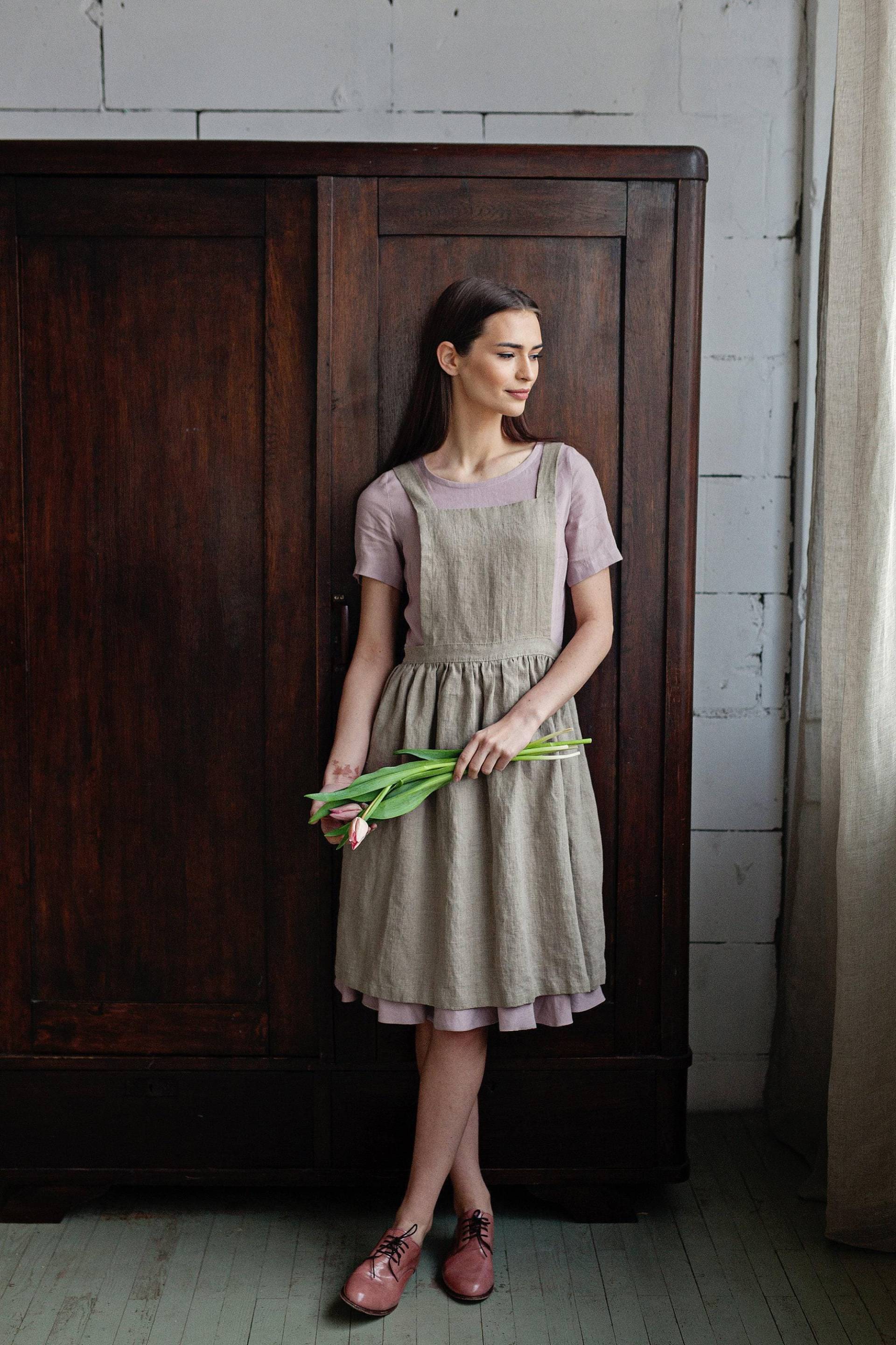 Natürliche Latzschürze Midi Cross Back von allthebeautifullinen