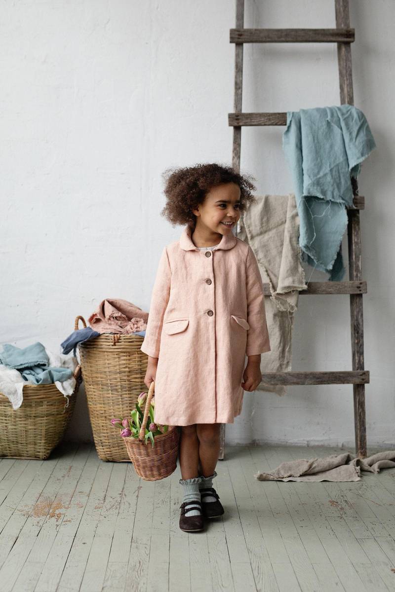 Pfirsich Leinen Kinder Mantel Vintage Stil Bestickte Babykleidung von allthebeautifullinen