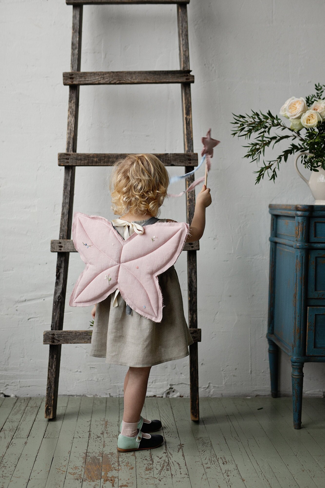 Rosa Leinen Feenflügel & Zauberstab Set Kinderkostüm Zubehör von allthebeautifullinen