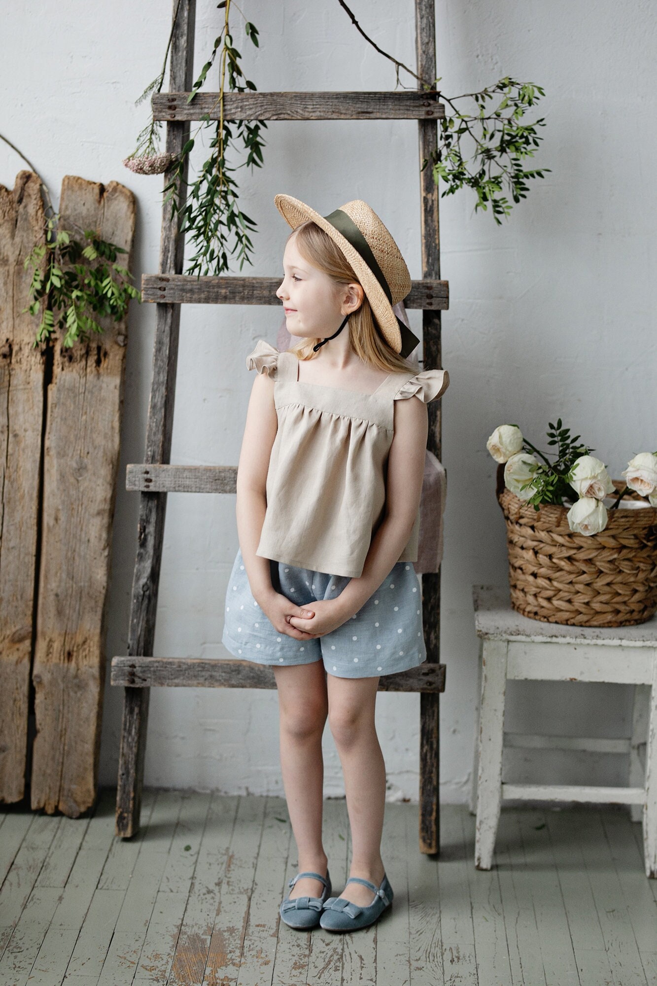 Sand Leinen Vintage Shirt, Ärmelloses Shirt Für Mädchen, Verschiedene Stickereien, Kinder Mädchen Top, Baby Tops von allthebeautifullinen