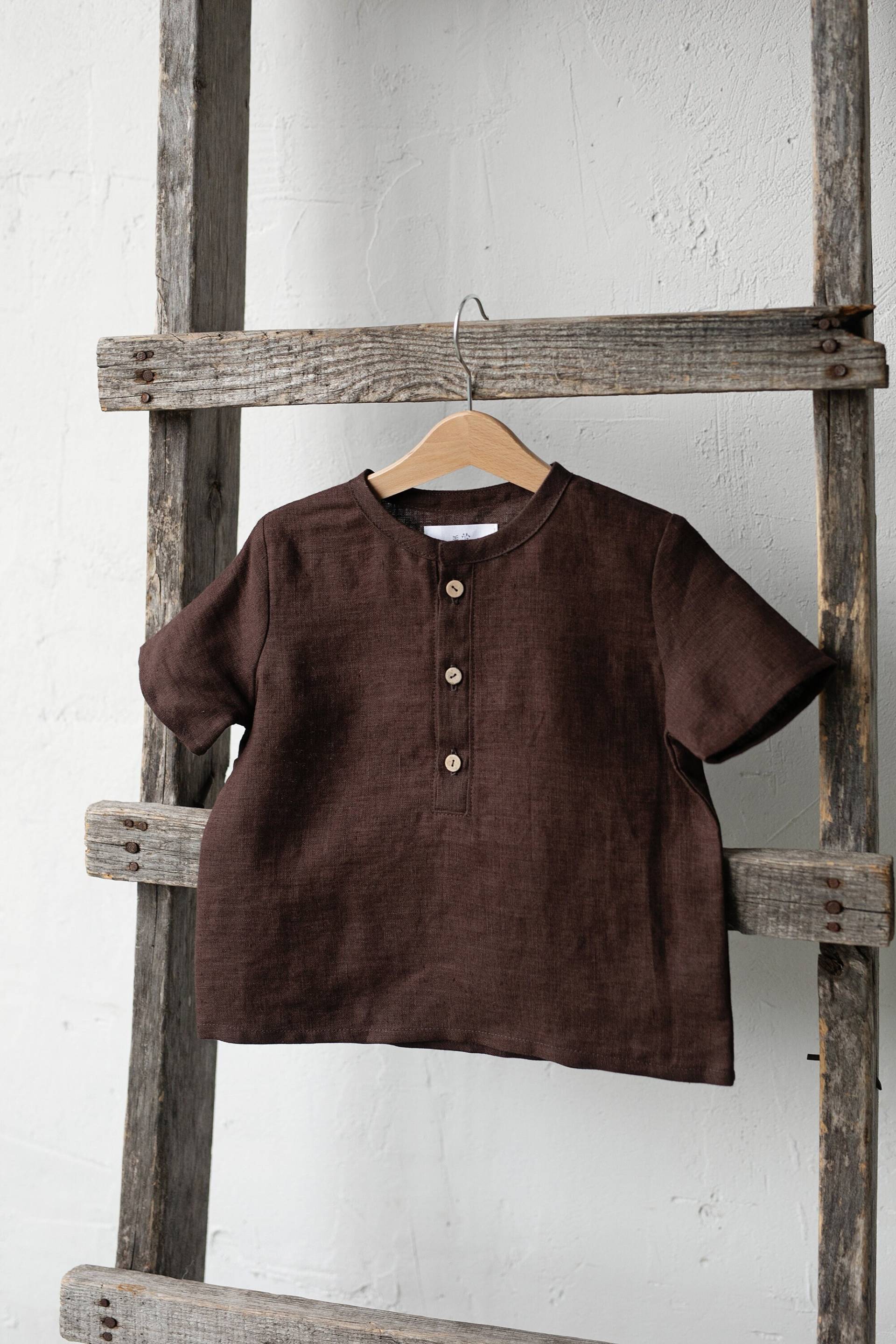 Schokolade Kurzarm Unisex Leinen Shirt, Verschiedene Stickereien, Shirt Jungen, Mädchen, Kinder von allthebeautifullinen