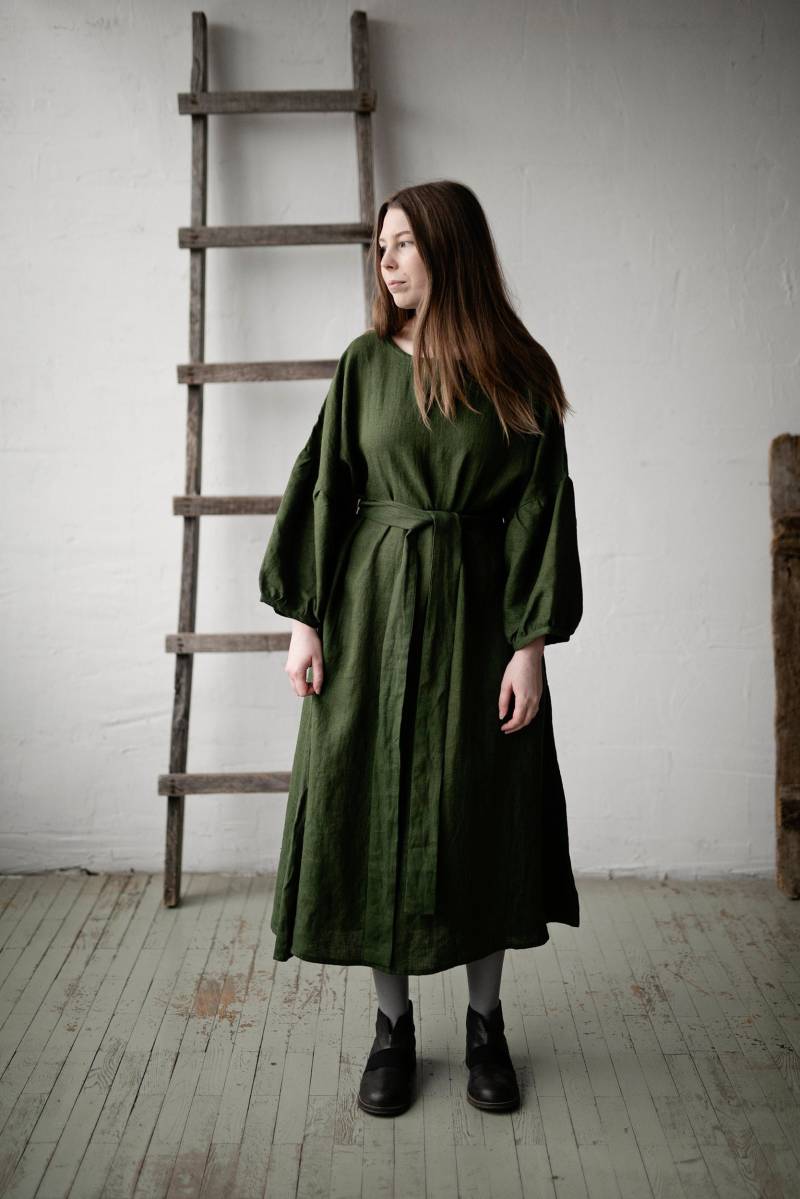 Waldgrünes Kimono-Kleid, Übergroßes Leinenkleid, Leinenkleid Für Frauen, Plus Size Lockeres Maxikleid von allthebeautifullinen