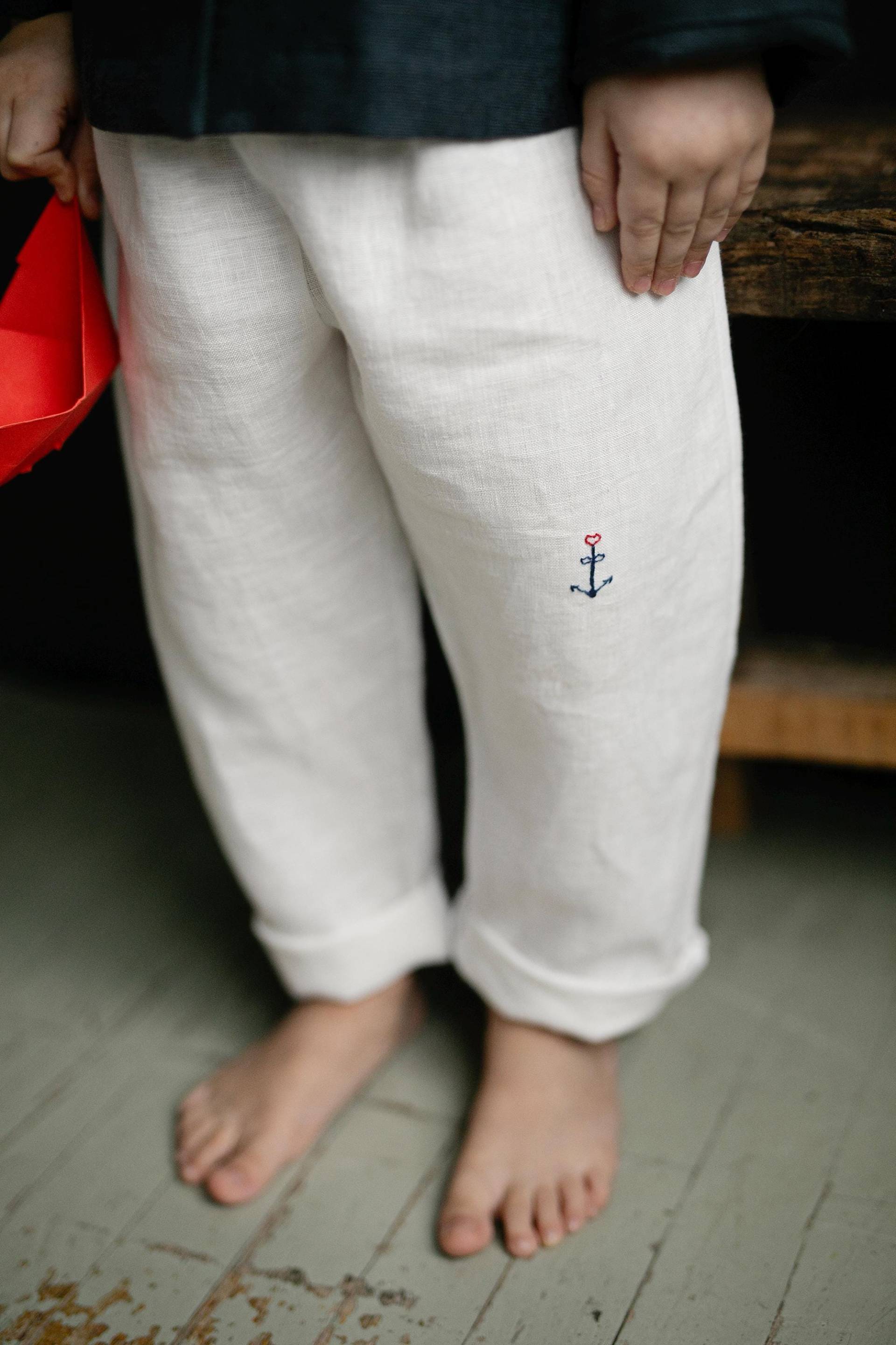 Weiße Leinen Matrosenhose Unisex Kinderhose Bestickt von allthebeautifullinen